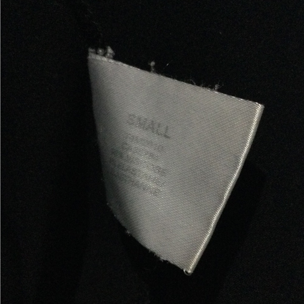 Precis Black Fitted Sleeveless Tank Top - Picture 3 of 6